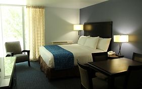 Travelodge By Wyndham Water'S Edge Hotel - Racine